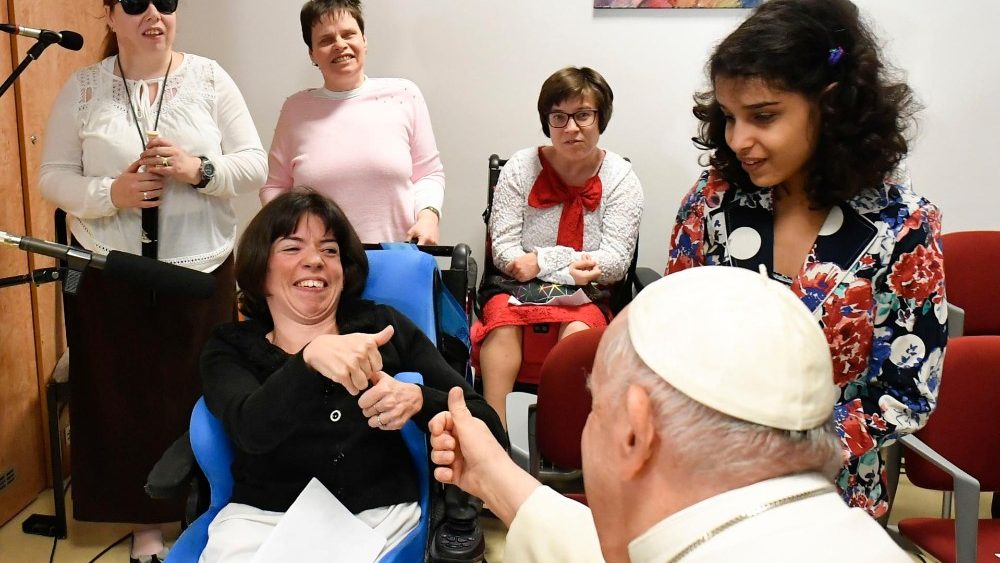 Прыватны візіт Францішка ў Цэнтр імя благаслаўлёнага Ласла Бацьяні-Штратмана