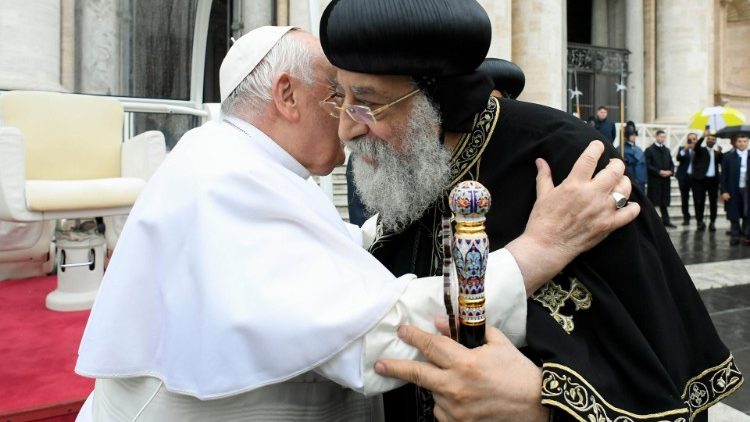 Ֆրանչիսկոս Պապ եւ Թաուատրոս Պատրիարքը 