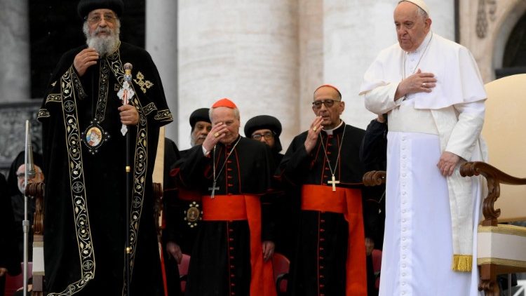 Ֆրանչիսկոս Պապ եւ Թաուատրոս Պատրիարքը 