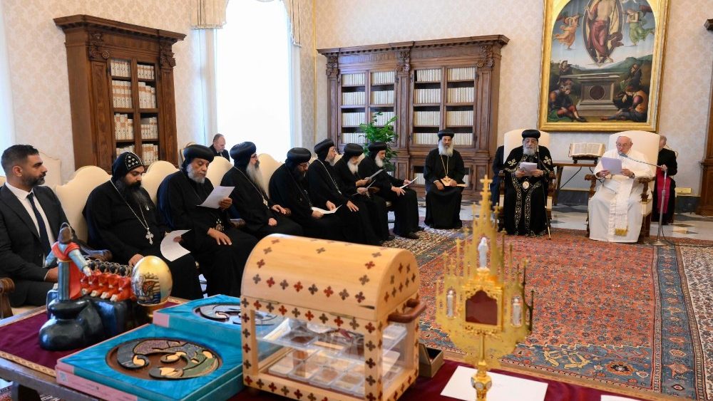 Papa Francisco, Tawadros II e delegação copta