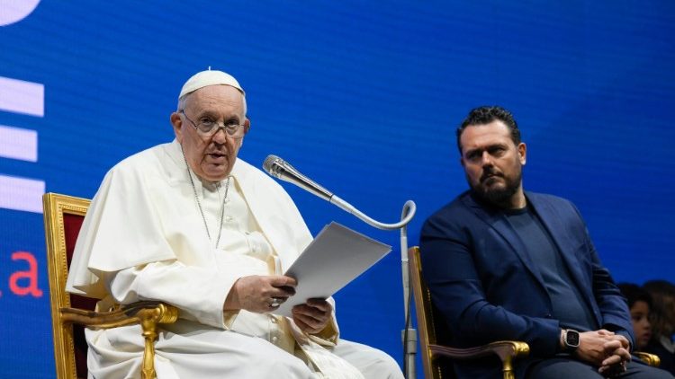 Pope addressing the “General States of Births” in Rome