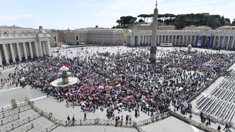 Una panoramica di piazza San Pietro