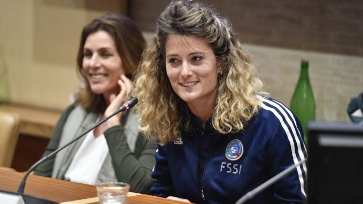 La direttrice dei Musei Vaticani Barbara Jatta e la campionessa Silvia Bennardo