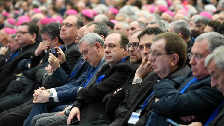 Olasz egyh&aacute;zmegyei referensek