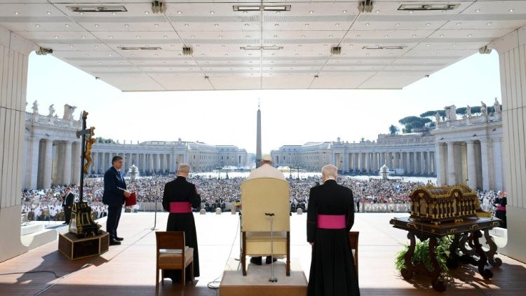 Blick auf den Petersplatz
