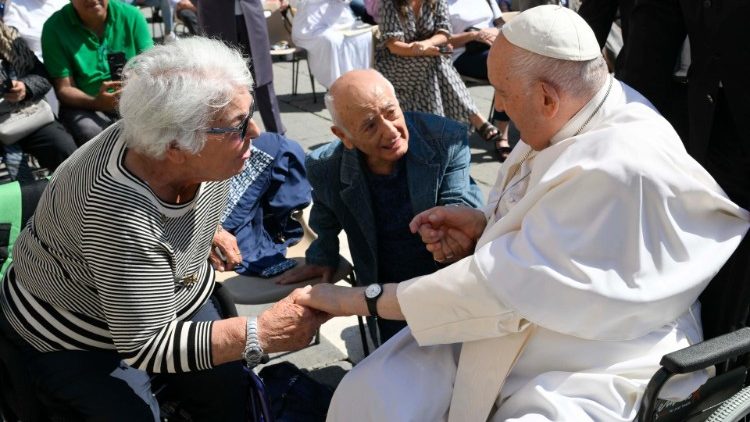 Papst Franziskus bei der Generalaudienz