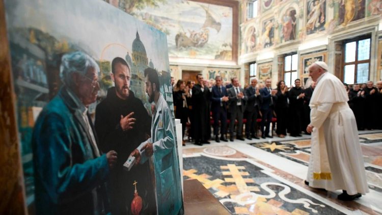 Audiencia del Papa a los Empleados de la Farmacia Vaticana, con motivo del 150 aniversario de su fundación