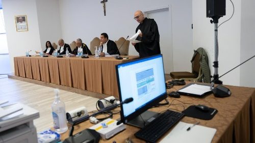 Proceso vaticano, Pignatone: "Estamos al límite de nuestras fuerzas"