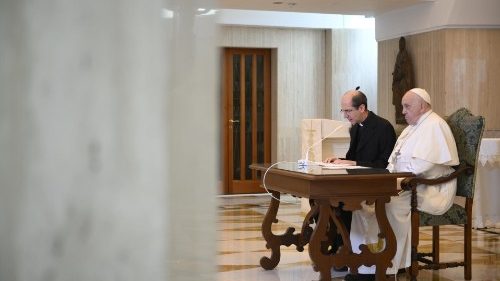 El Papa: El clima amenaza la tierra, voy a la COP28 para pedir que sea protegida