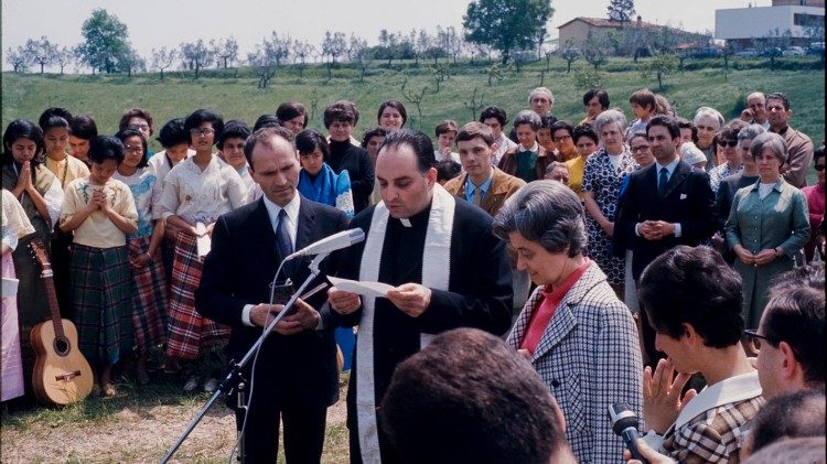 foto storia Loppiano 3-1aem.jpg