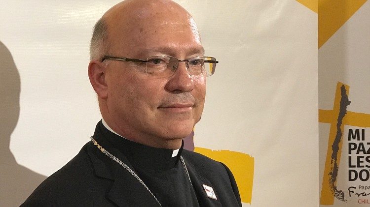 Bischof Fernando Ramos, Generalsekretär der chilenischen Bischofskonferenz