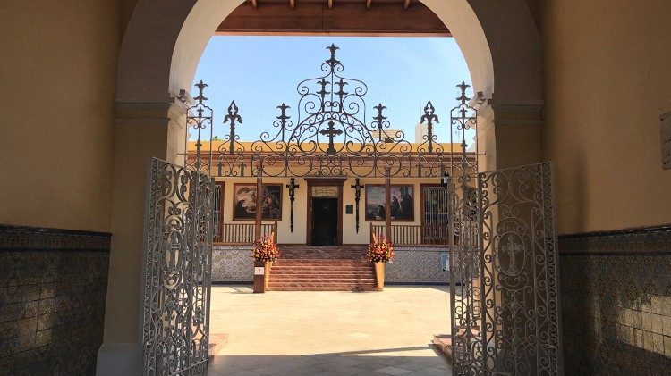 Uno scorcio della piazza