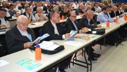 2 F - 11 - PROTZ - APERTURA ASSEMBLEA OK.jpg