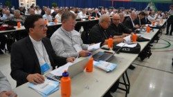 2 L - 11 - PROTZ - APERTURA ASSEMBLEA OK.jpg