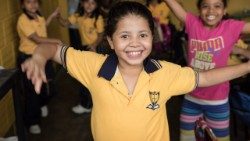 CH-12-138--Kinder in der SchuleAEM.jpg