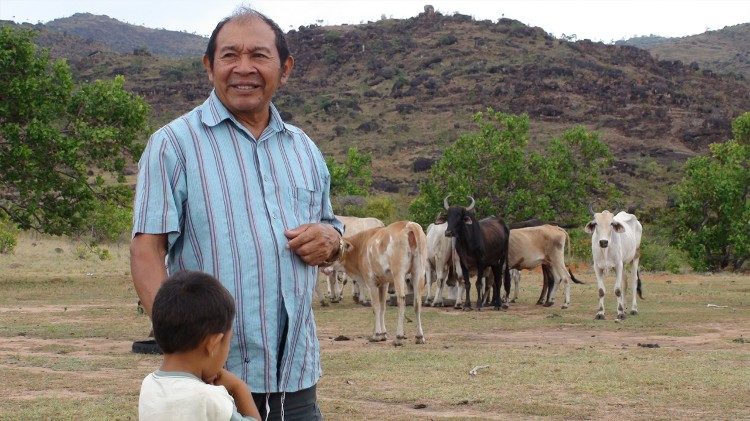 Rolnik pochodzenia tubylczego w Brazylii