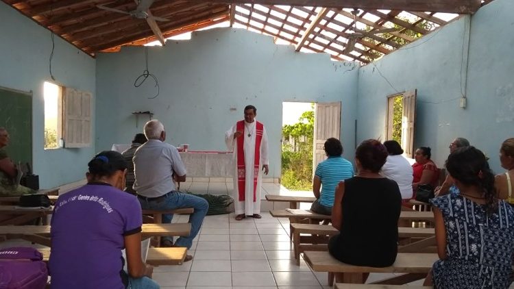 Padre Vanthuy celabra nas comunidades de Arco Íris, Monte Horeb e Felix Pinto