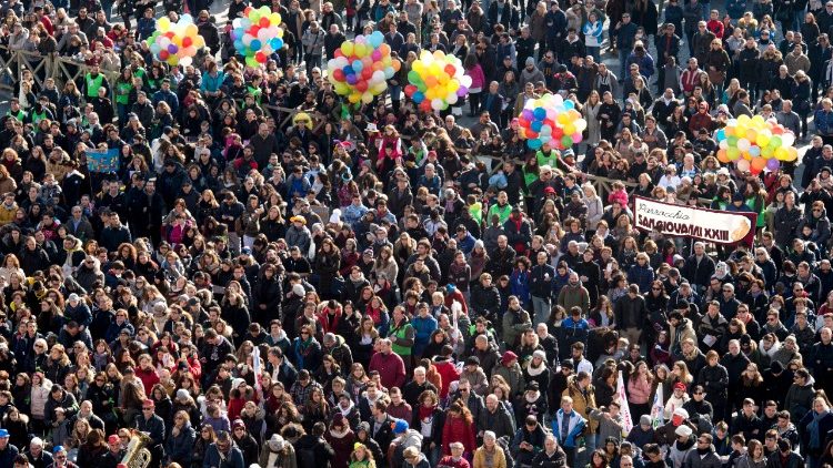 Члены движения "Католическое действие" на воскресной молитве "Ангел Господень" (2017 г.)