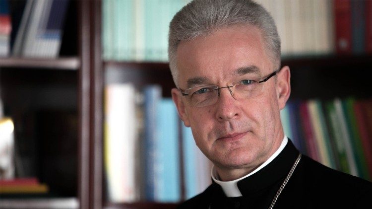 Bp Wiesław Lechowicz