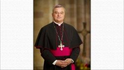 Bischof Karl-Heinz Wiesemann 3AEM.jpg