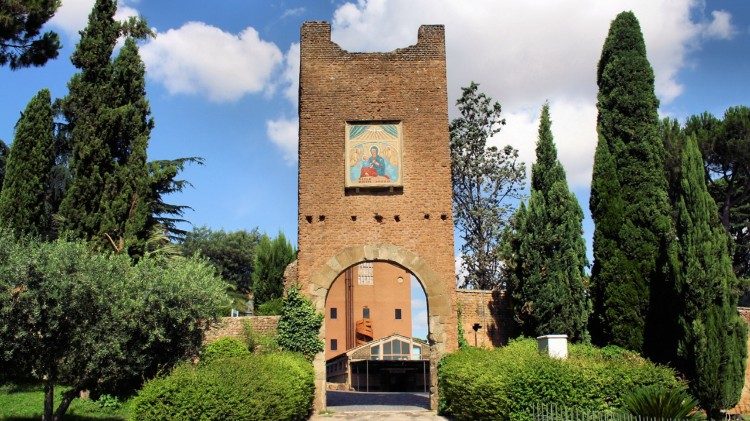 L' ingresso al Santuario del Divino Amore  