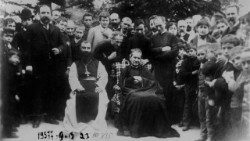 Don Bosco 1886 Barcellona OK.jpg