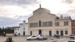 Donnini- Santuario Santa Maria delle Grazie OK.jpg