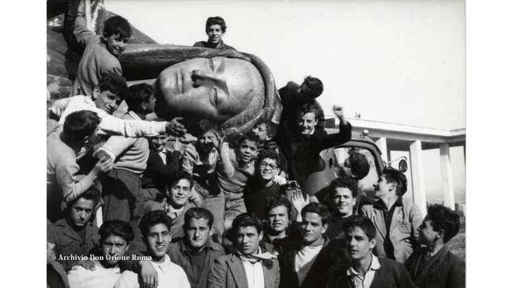 I giovani del centro don Orione 