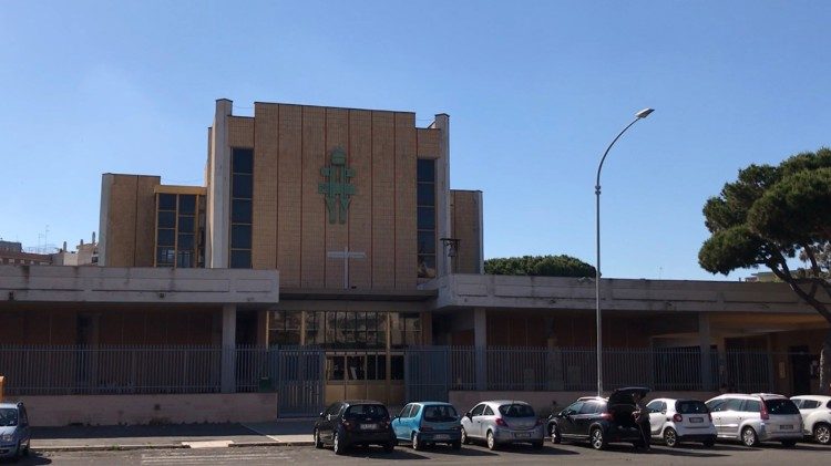 Paróquia de Santa Mônica, em Ostia, onde o Papa celebrará a missa de Corpus Christi, no domingo, 3 de junho