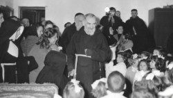 PADRE_PIO_GIOV2aem.jpg