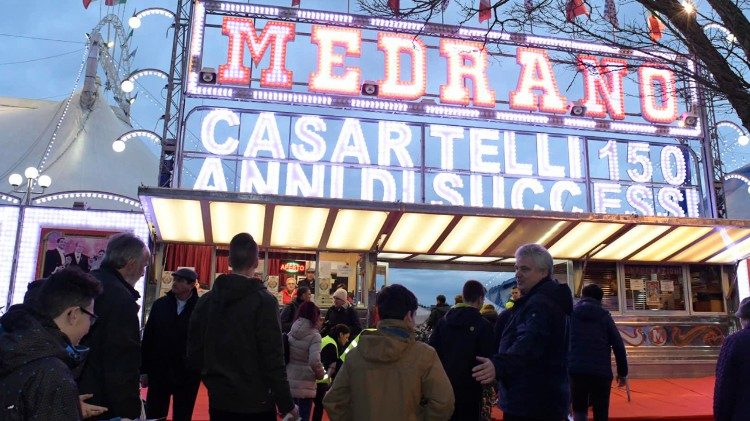 Il Circo Medrano si esibisce per i poveri a Roma (11/1/2018)