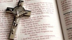bible-706662_960_720 GIUSTO.jpg