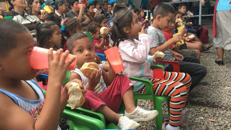 Mensa della diocesi di Cucuta per i migranti venezuelani