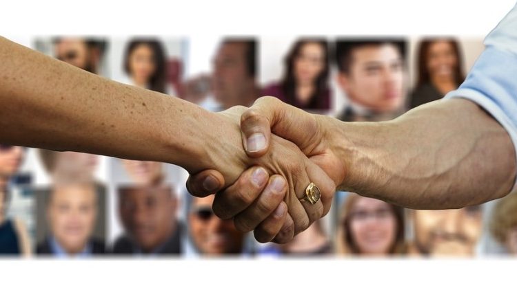 Ferrara: il dialogo non è un’opzione debole, ma l’unica strada per il futuro del mondo