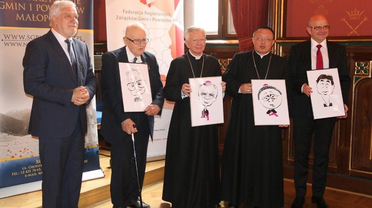 Kraków: abp Jędraszewski i abp Ryś z tytułem „Małopolanin Roku 2017” 