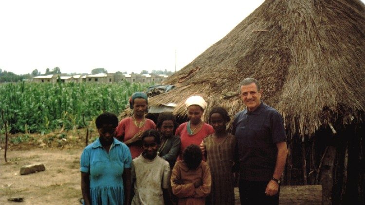 tonino in africa 1 GIUSTA.jpg