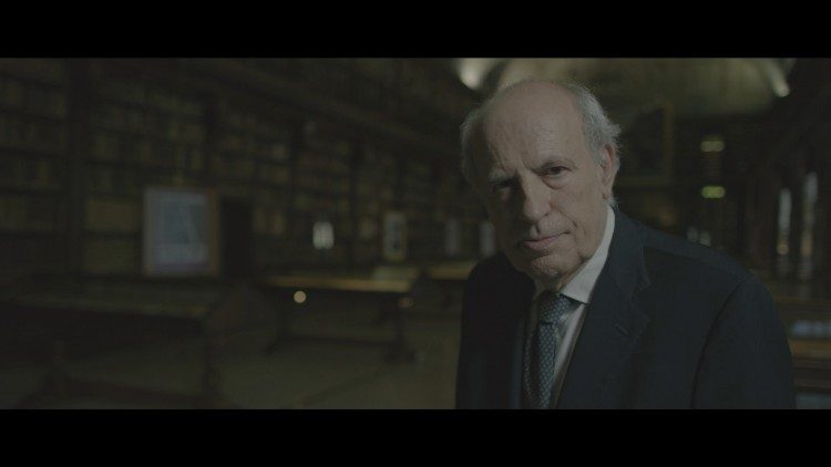 Prof. Claudio Strinati. Storico dell’arte ed esperto di Caravaggio, consulente  scientifico del film “Caravaggio - l’Anima e il Sangue”