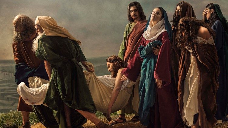 Imagem de Cristo morto sendo levado ao sepulcro
