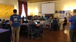 HACKATHON foto 1 GIUSTA.jpg