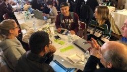 HACKATHON foto 2 GIUSTA.jpg