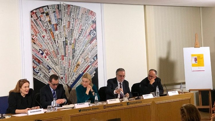 Pressekonferenz des neuen Buchs