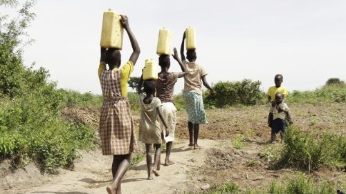 Pope Francis calls for clean drinking water and sanitation for all