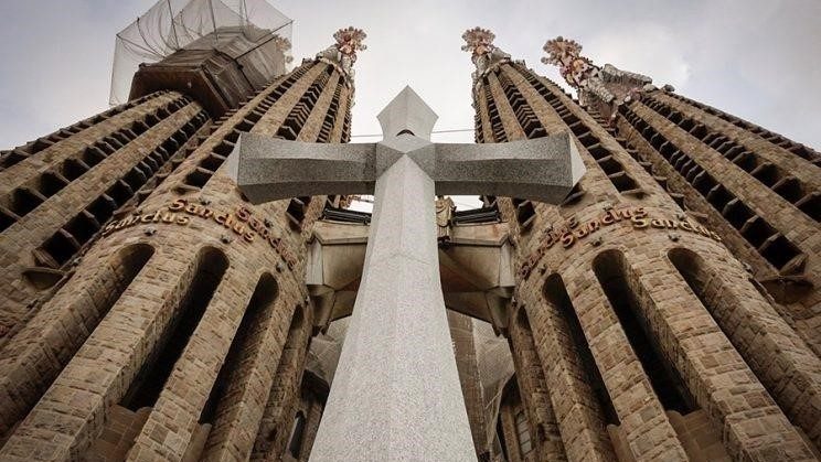 Cruz Gloriosa na Sagrada Família
