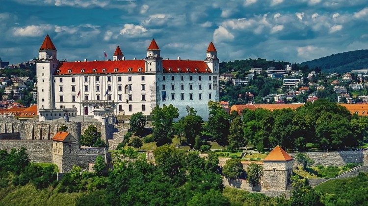 Bratislava, a capital da Eslóvaquia, primeira etapa do Papa no país