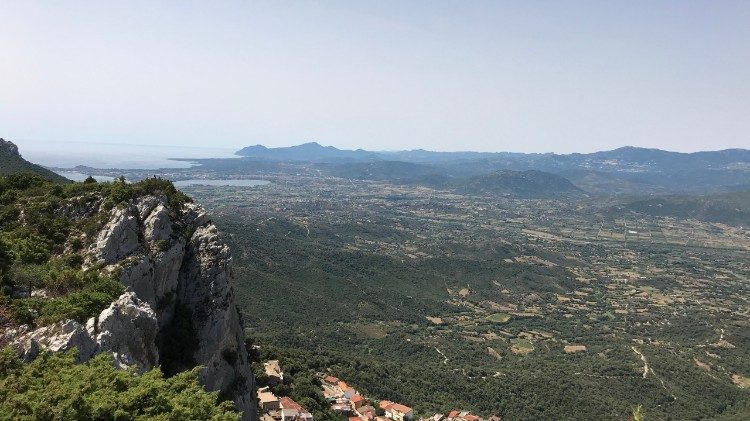 Panorama dagli altopiani di Baunei