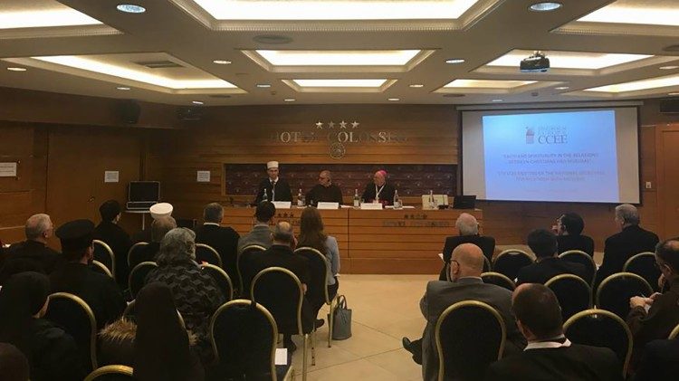 Encontro do CCEE, em  Shkodër, Albânia, no início deste mês