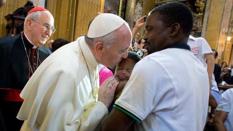 Papa Francisco na visita ao Centro Astalli, em 10 de setembro de 2013