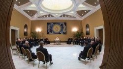 FOTO prima riunione SP - Vescovi CileniAEM.jpg