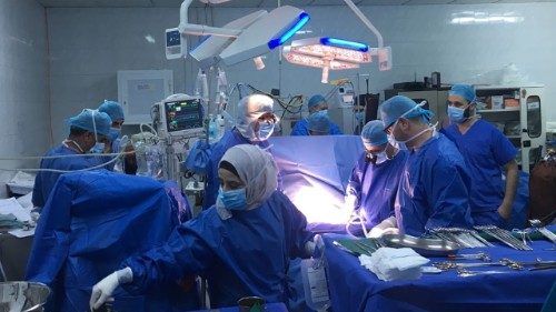 Vatikan: Kinderklinik transplantiert Teenager Lunge und Leber