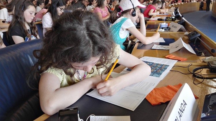 20180622 Gen3 alla Fao 6 scrivono impegni sul passaportoAEM.jpg